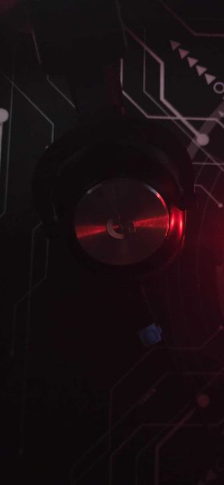 Vand casti Logitech G pro