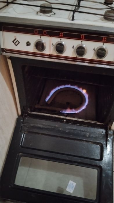 Брест газ плита сотилади.