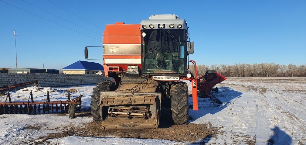 Комбайн  Massey ferguson 5650