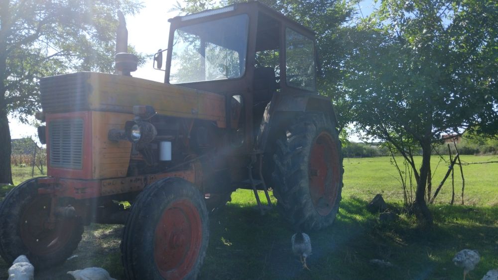 Tractor u 650.   .