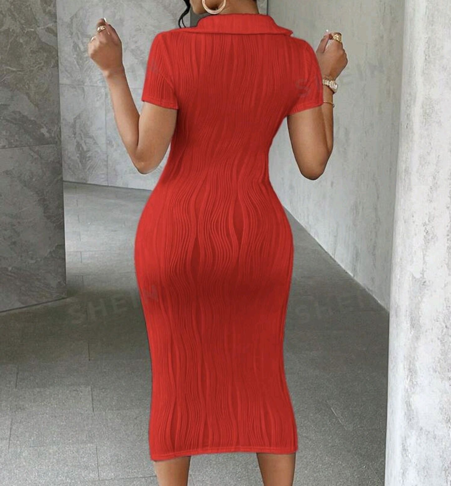 Rochie rosie midi