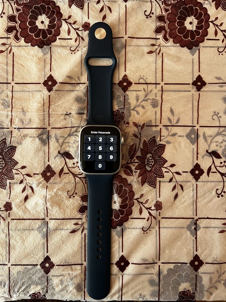 Apple Watch SE Версия на watchOS: 8.4.2