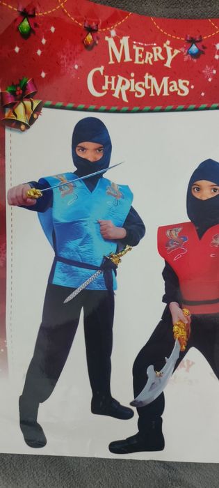 Продам новогодние костюмы.