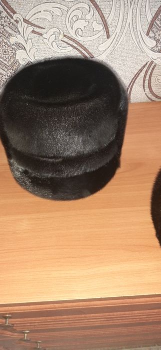 Продам шапка женские и мужские.