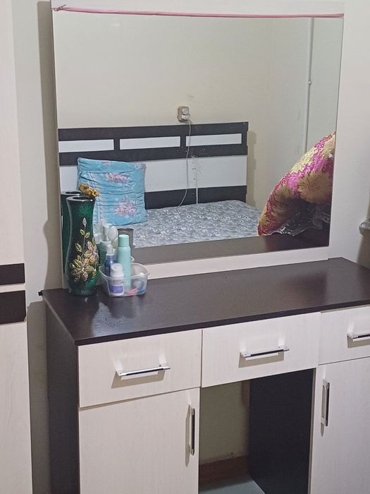 Spalniy komplekt satiladi