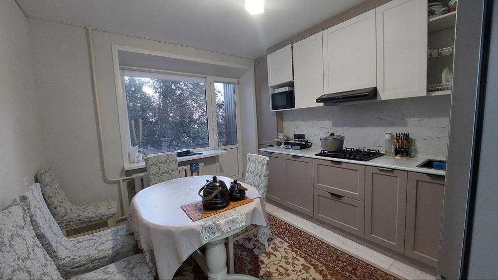 Продам 3 ком. 2/5 этаж, 50 лет Окт 134, 92,6 кв.м. 20 млн, ТОРГ