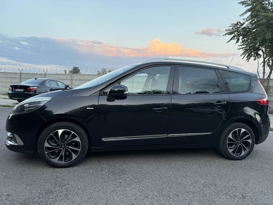 Renault Grand Scenic | BOSE 1.2 TCe