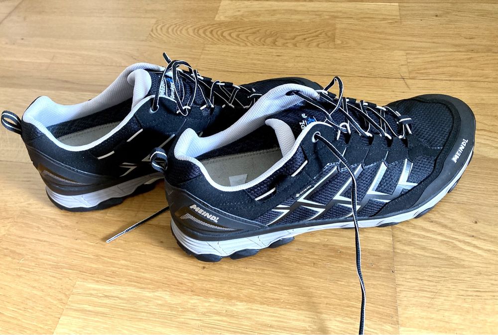 Semighete originale Meindl,gore Tex noi, mărimea 46