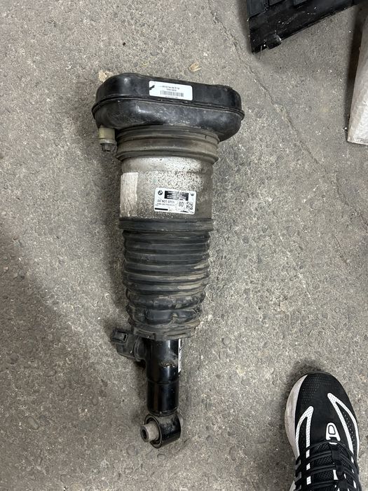 Perna suspensie aer bmw X7 G07 dreapta spate 2019-2022