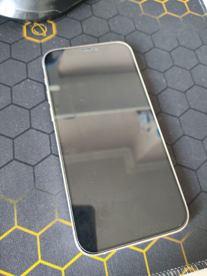 Продам Iphone 12 pro