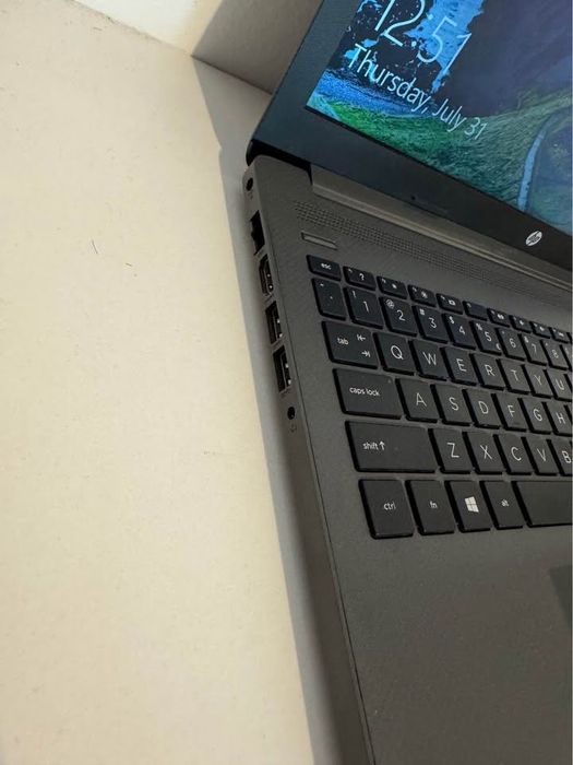 Laptop HP 250 G7