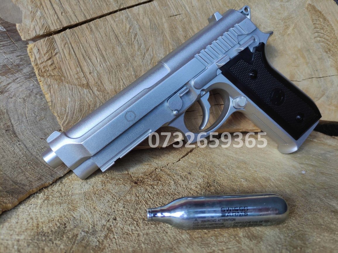 Pret BOMBA 4.5J PUTERE Beretta m92 silver FullMetal Co2 pistol airsoft