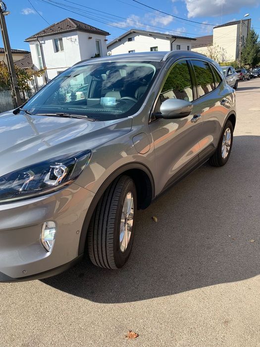 Ford Kuga Germania hybrid Plug-In