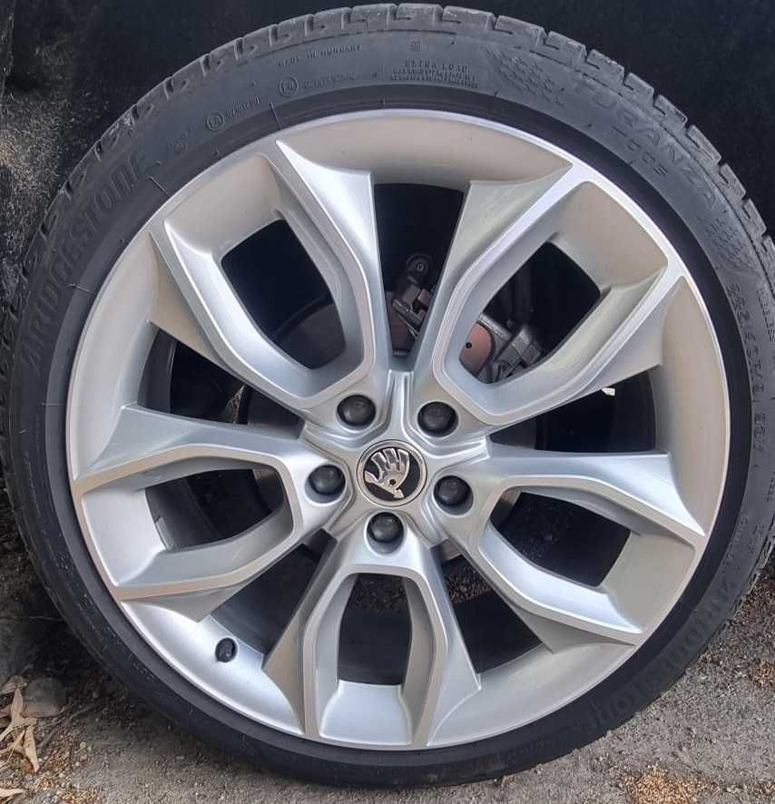 Anvelope vara Bridgestone Turanza 225 40 R19 93Y , DOT 5021 , 6000km