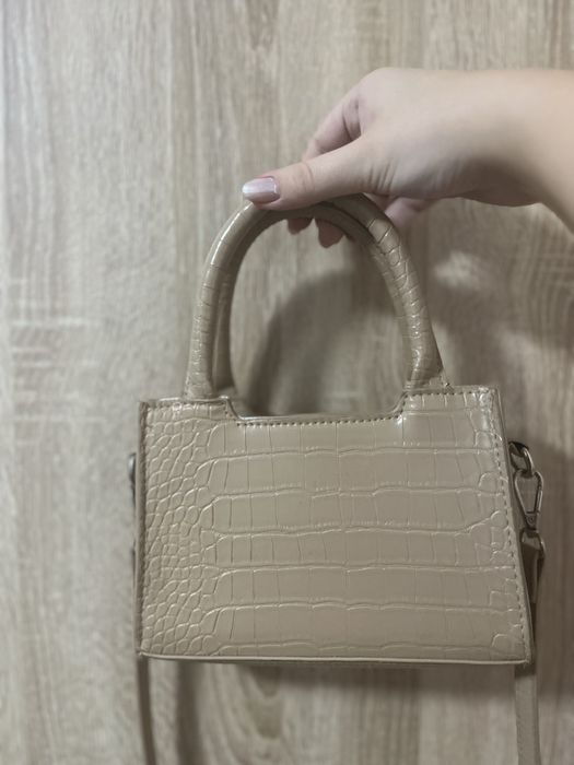 Колекция от дамски чанти