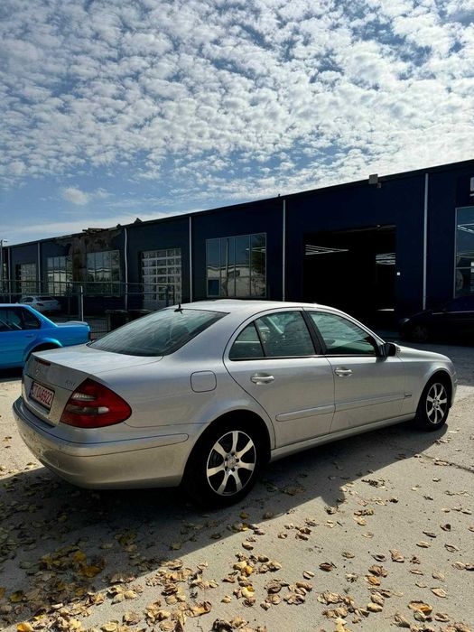 Mercedes-Benz E220 CDI (W211) 2002 - Manual - RAR Efectuat