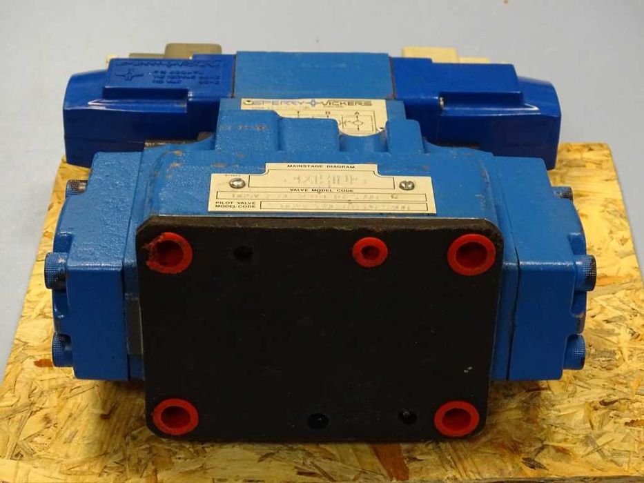 хидравличен разпределител Vickers DG5V 7 6C 2 UB 10 S300 C