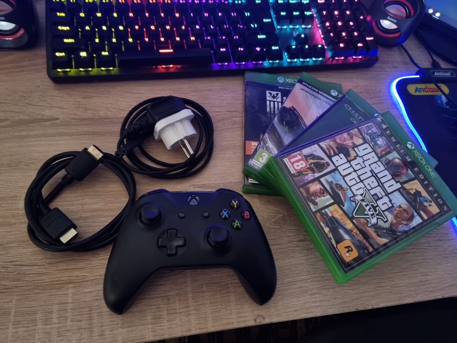 Xbox One X – 1TB, 4K – Stare foarte bună