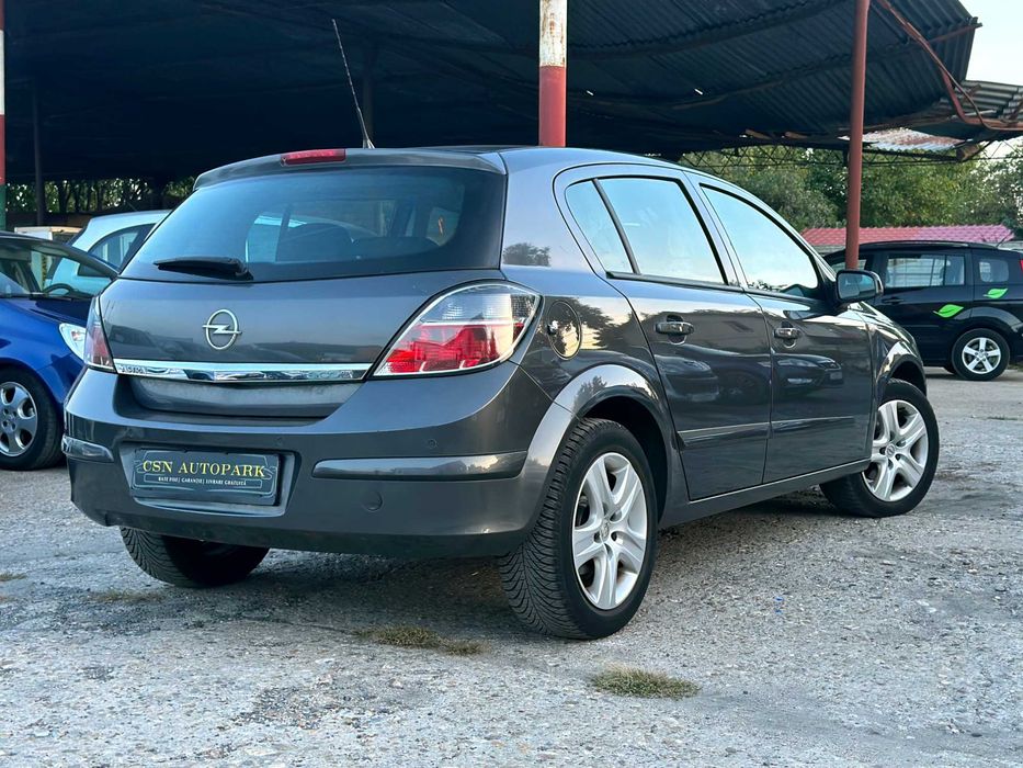 Opel Astra 1.4 Benzina | An 2009 EURO 4 | RATE | Livrare GRATUITA