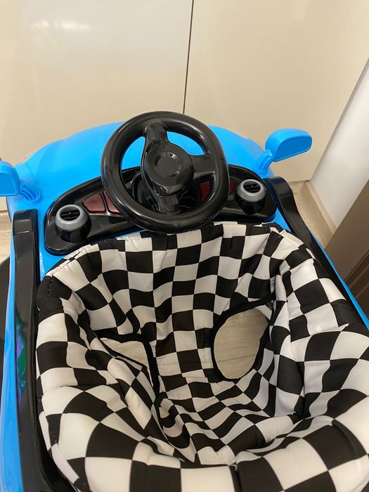 Проходилка Cangaroo 2в1 + подарък барбарон