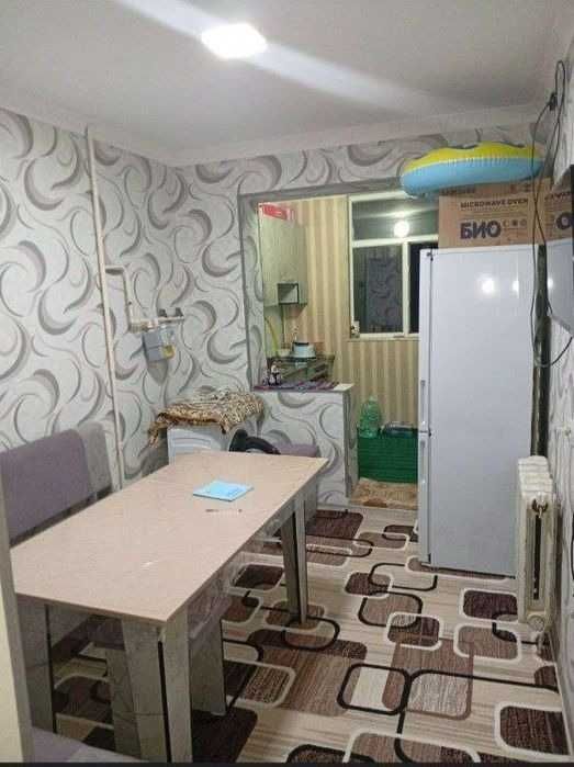 Продаётся 2х комн квартира на 2 этаже Ор-р Конечка