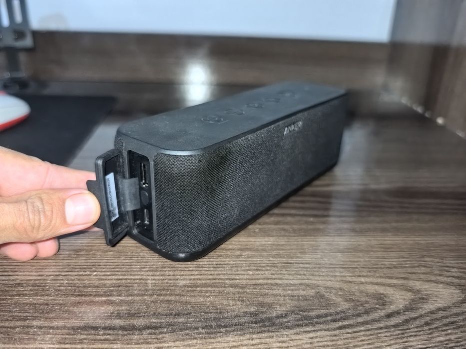 Колонка Anker Soundcore Boost