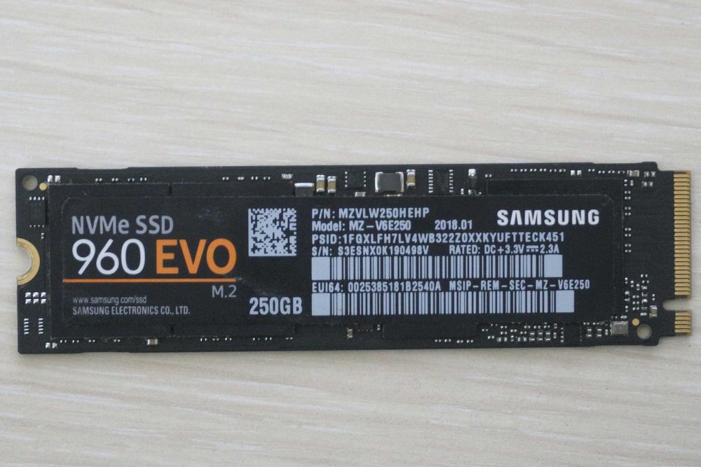 250GB 256GB m.2 SSD Nvme Samsung 960 Evo gen 3 (вкл ДДС)