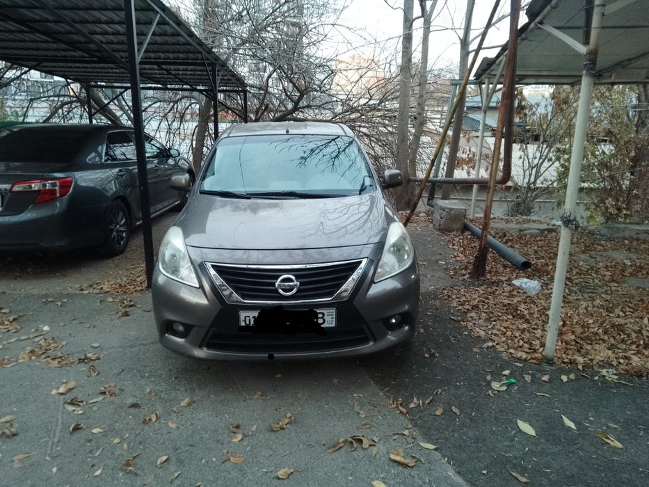 Продаётся Nissan Sunny в отличном состоянии 2013 года АКПП