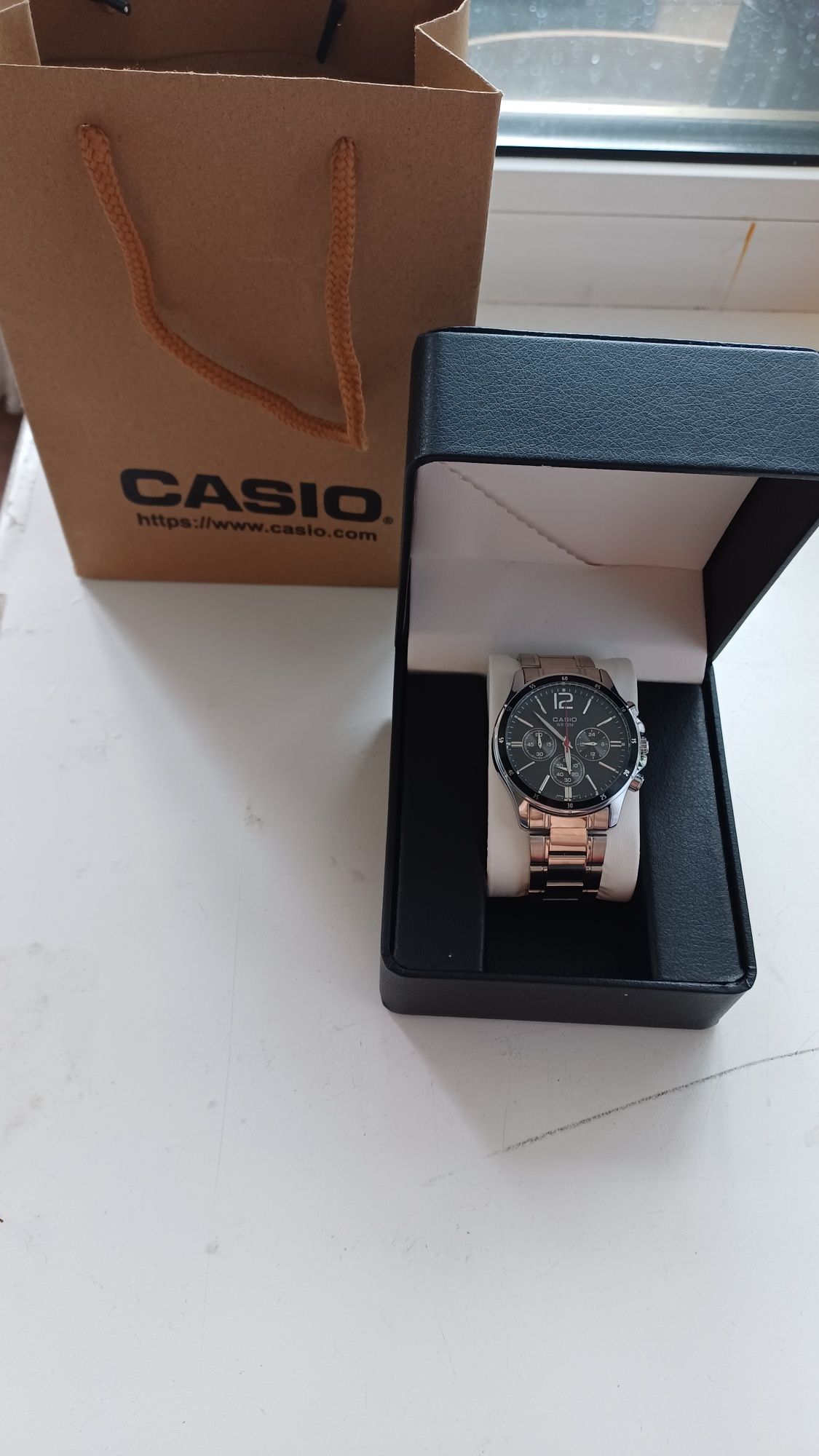 Продам часы CASIO