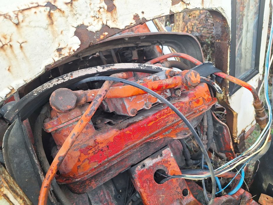 Трактор ЮМЗ 2бр. цял или за части