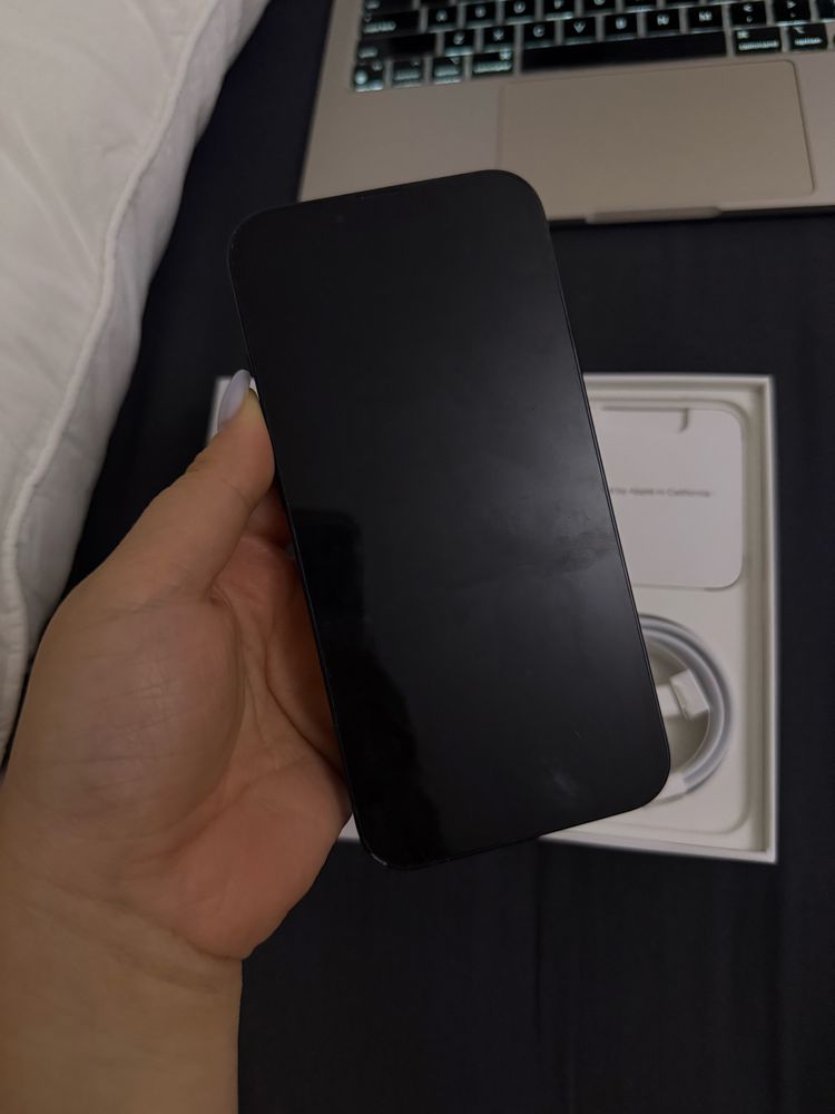 Продается Iphone 13 128GB Midnight