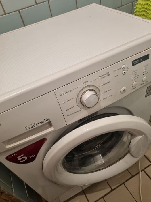 Машинка автомат LG