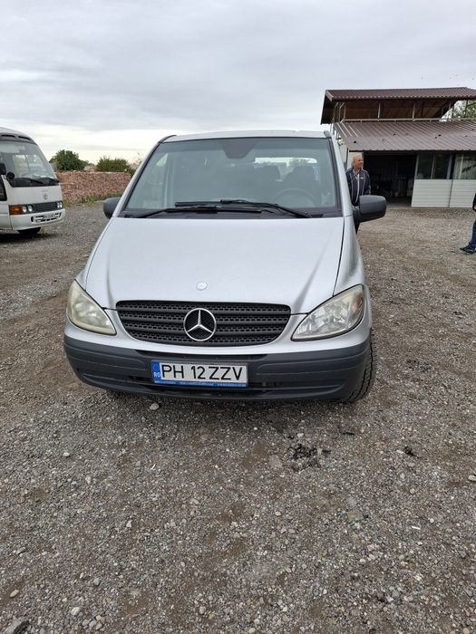 Vând Mercedes Vito