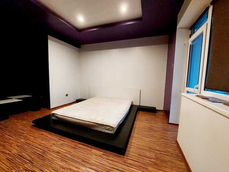 Дава се под наем Двустаен апартамент в Бургас, Център - 78 кв.м за 173.4 € - Снимка #2