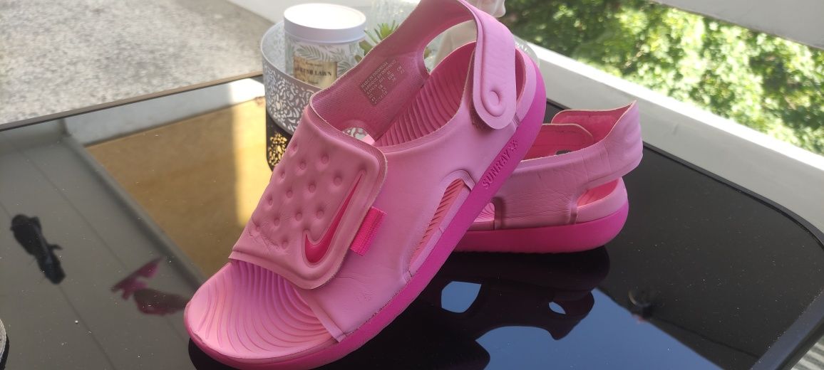 Продавам детски сандали Nike sunray adjust