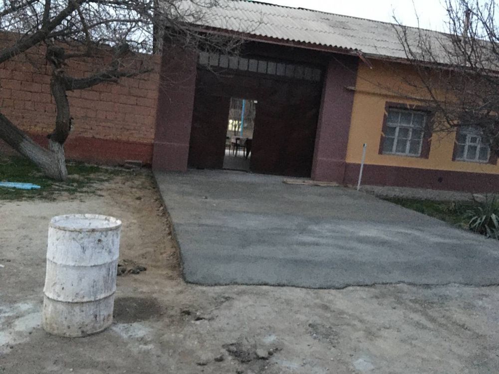 Rabochi darvoza 2.50 ga3.50 sotiladi