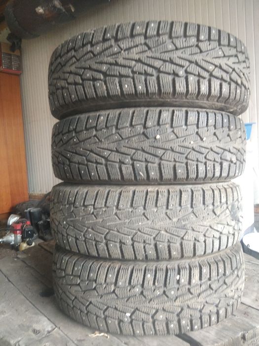 Продам шины зимние