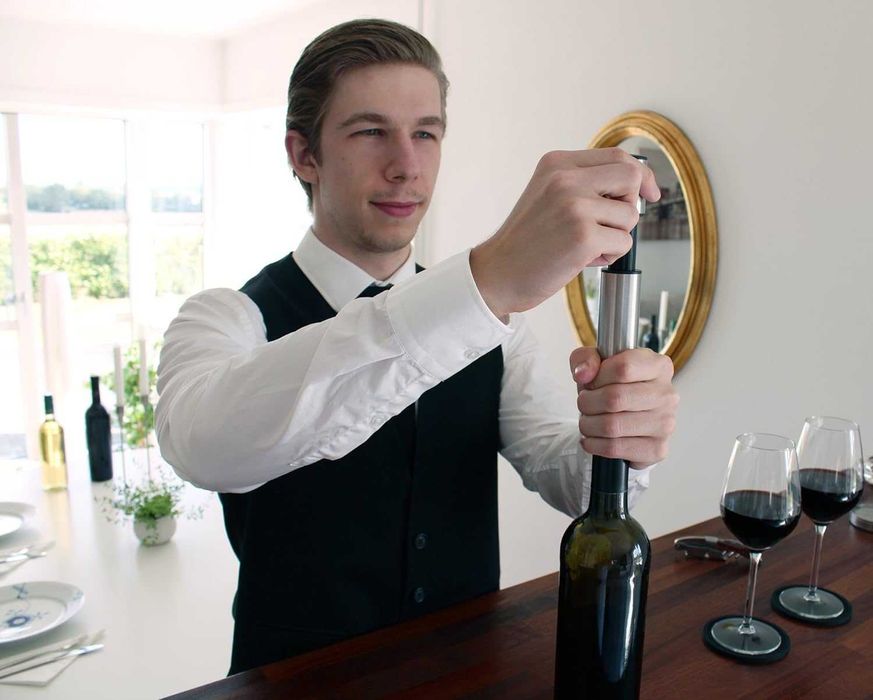 Aerator de vin și pompă de economisire a vinului