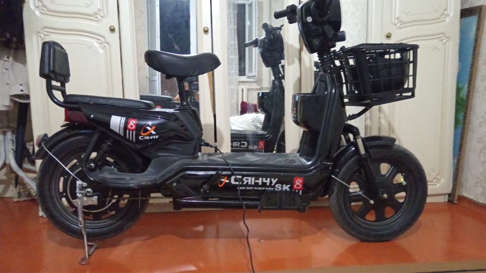 Скутер sk 8.