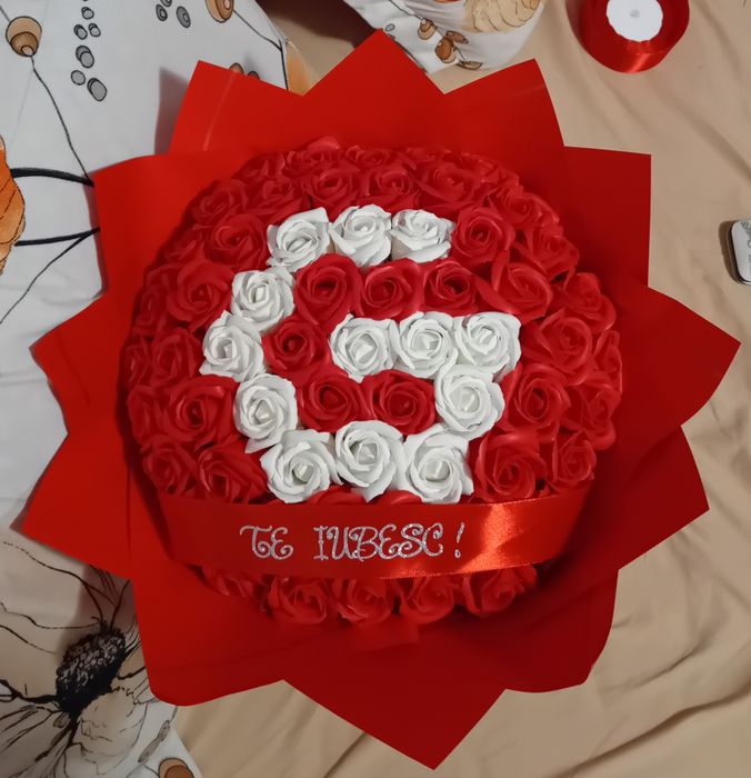 Realizez buchete din Satin si săpun