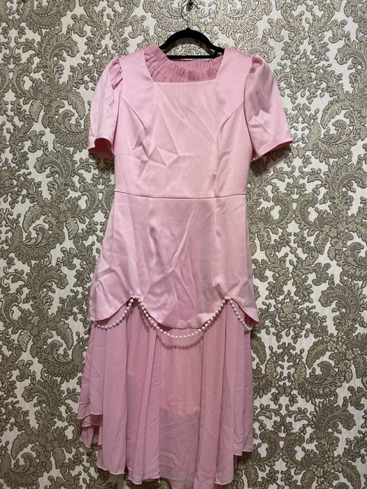 Платье нежно розового цвета