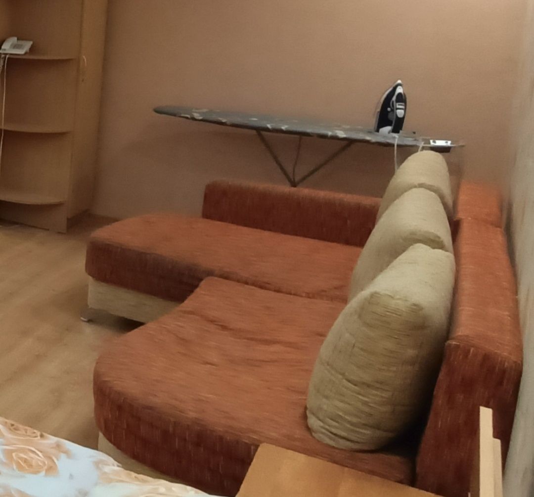 Диван б/у угловой