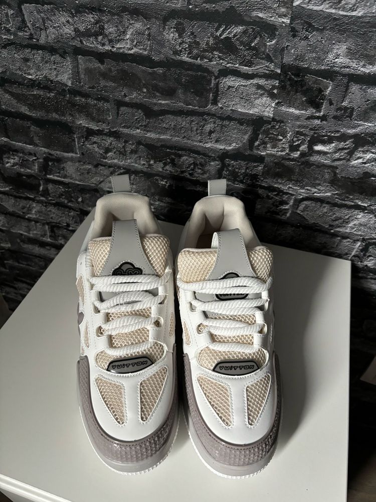 Louis Vuitton Skate Grey