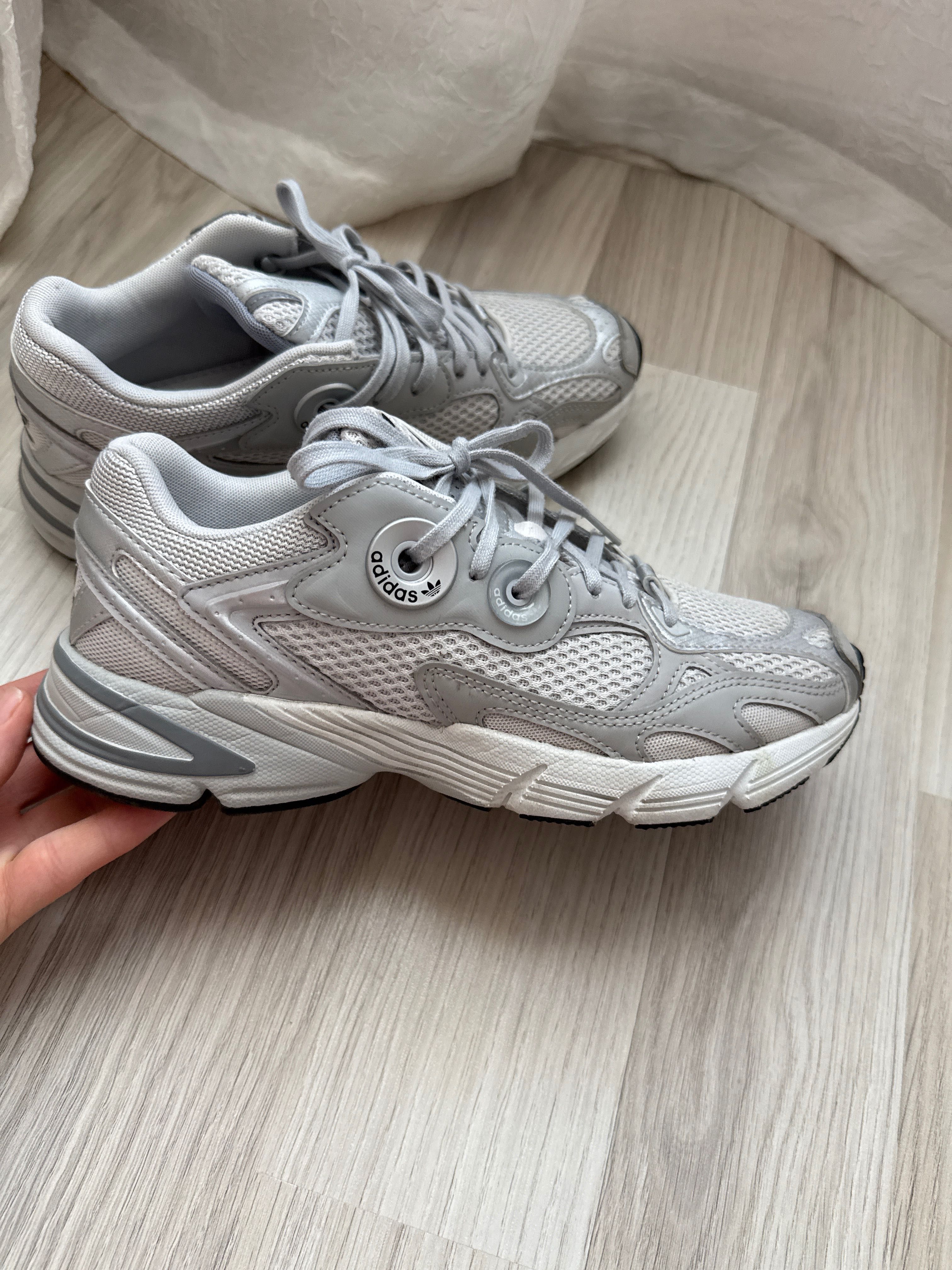 Adidas Astir grey