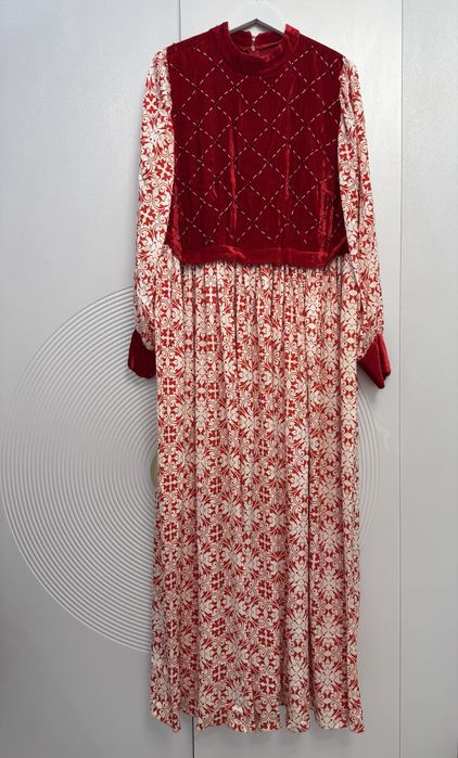 Тойға б/у көйлек сатылады