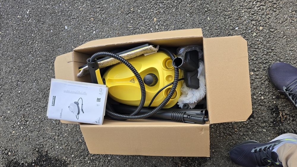 Mop Karcher cu aburi.