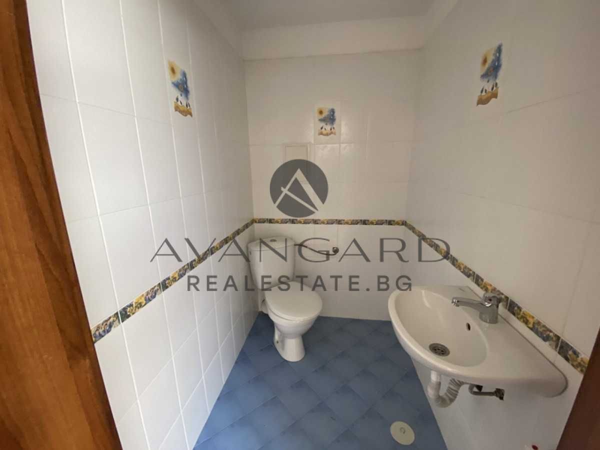 Продава се Офис в Пловдив, Център - 213 кв.м за 918 €/кв.м - Снимка #11