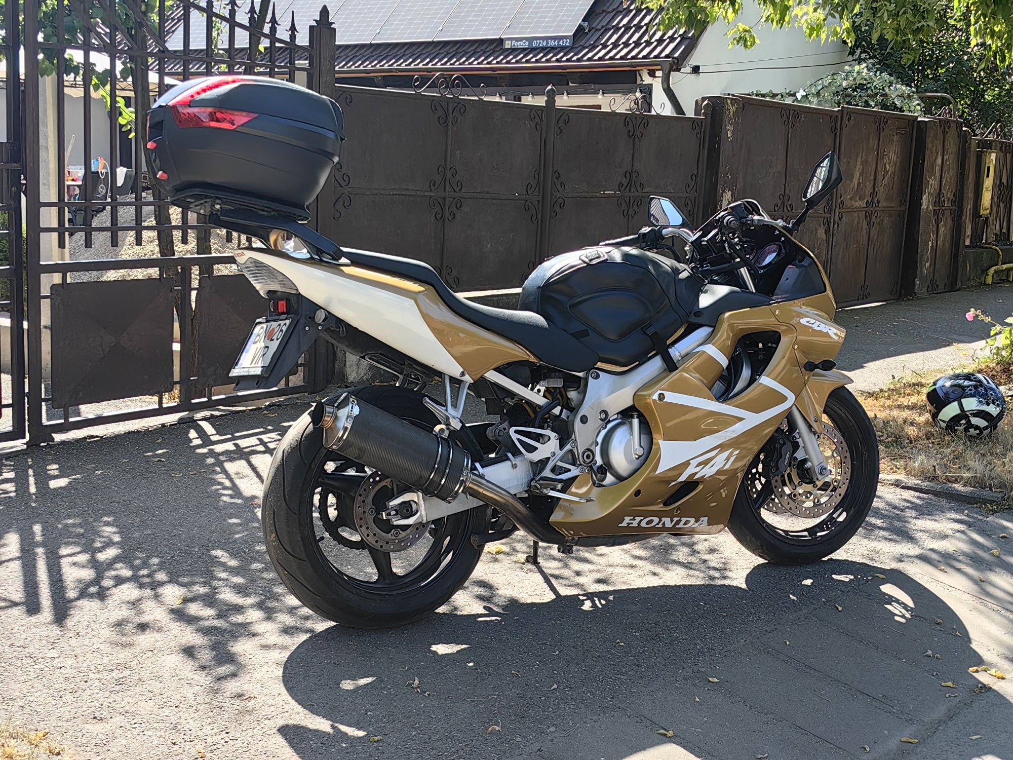Honda CBR F4I sport touring