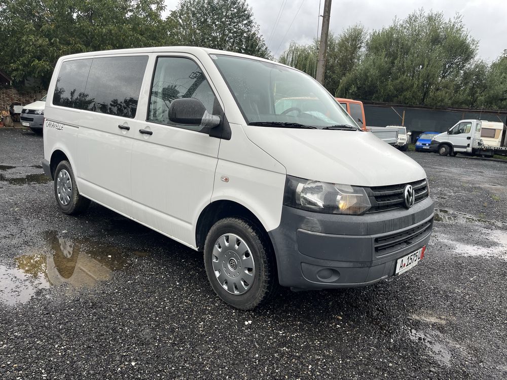 Vw t5 9 loc caravelle 2012 euro5 Rate