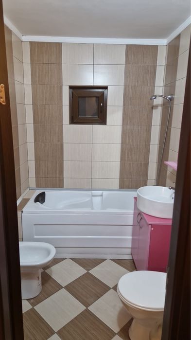 Chirie apartamnet Centru Nou 3 camere